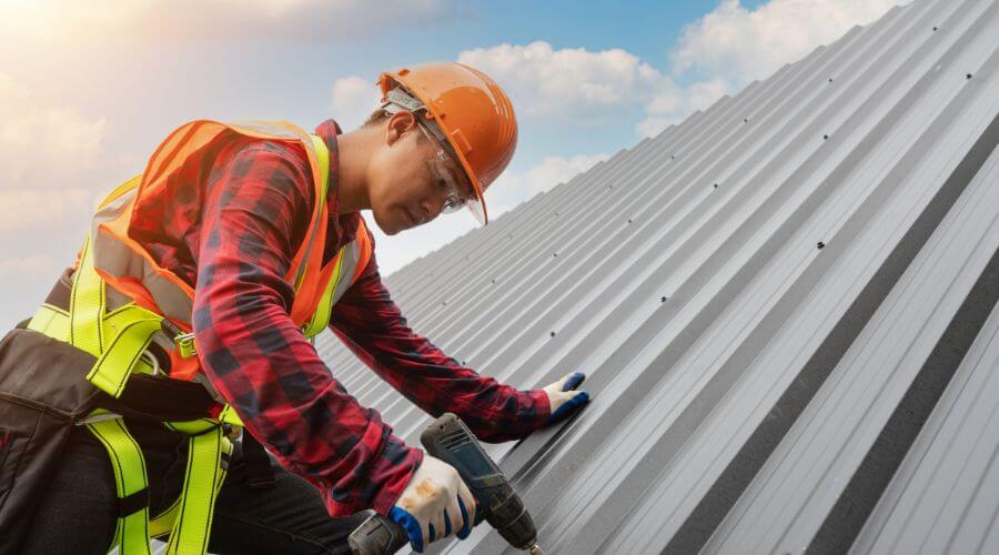 Expert new roof installation services in Oneida, KS